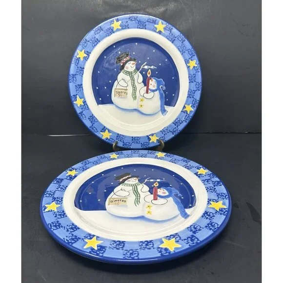 (2) SANDI GORE EVANS THE S'MORES THE MERRIER Jolly Follies Dinner Plates Snowmen - Picture 1 of 13
